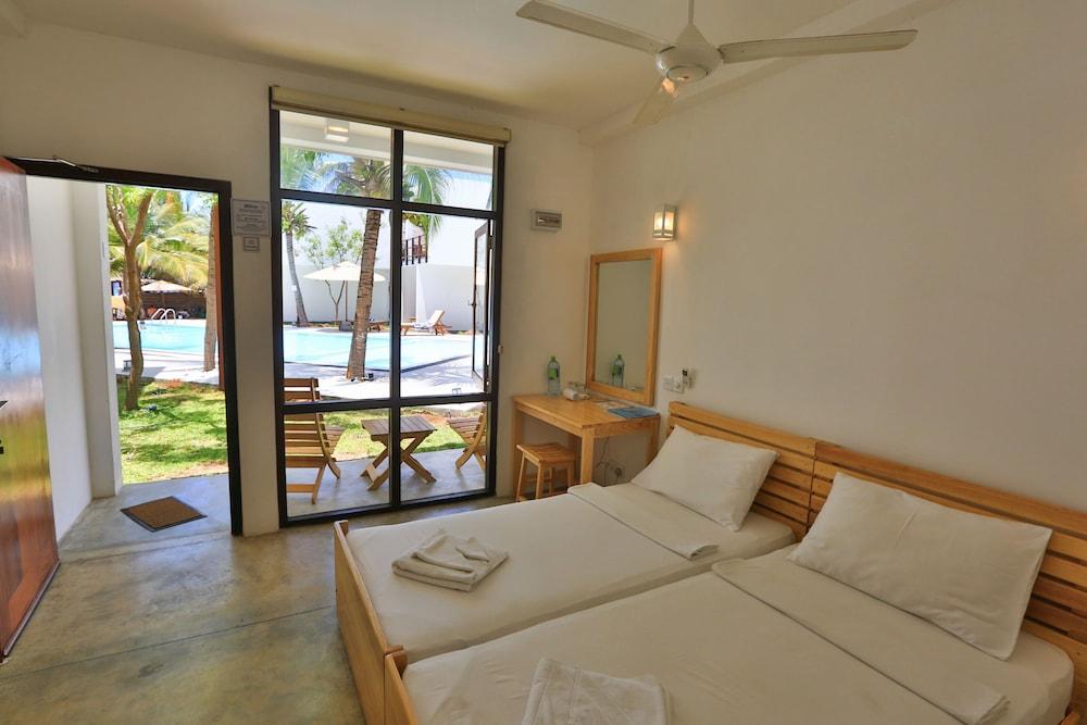 Arugambay Roccos Hotel Vịnh Arugam Ngoại thất bức ảnh